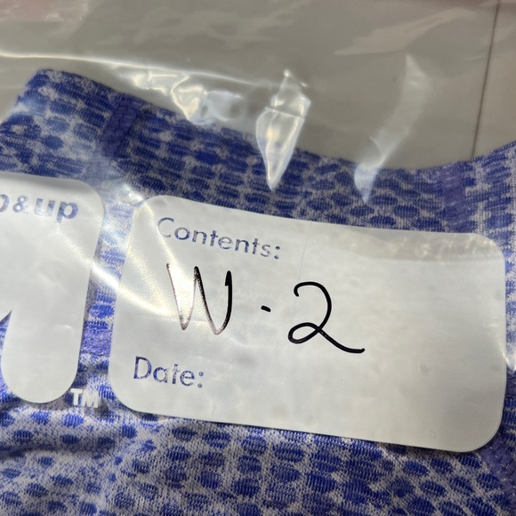 Kirkland Signature Women's  Athletic Activewear Top Blue Size Medium - Picture 12 of 12